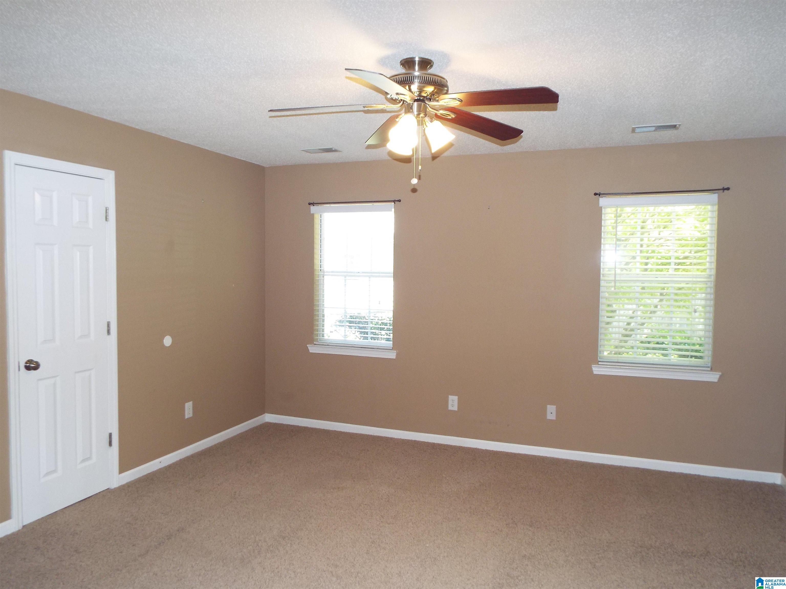 197 Pebble Circle Pelham, AL 35124 - Photo 12 of 24