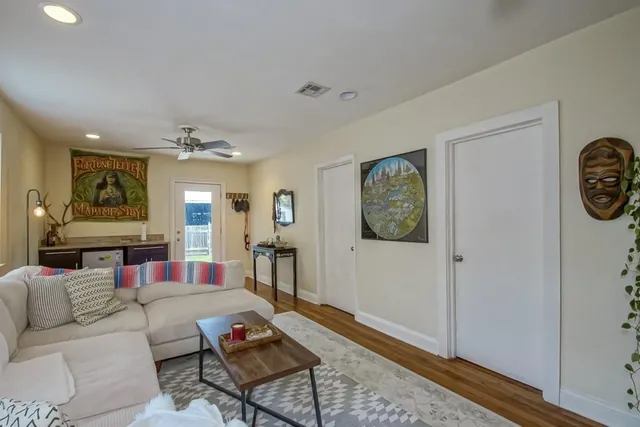 $410,000 | 424 Fern Street, New Orleans, LA 70118