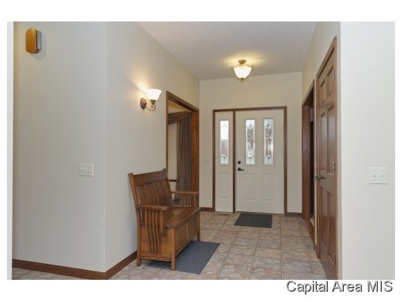 8 Quail Crossing Rochester, IL 62563 - Photo 4 of 24