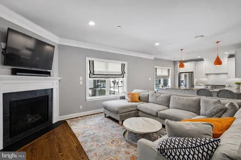 $1,650,000 | 219 East Montgomery Avenue, Unit 6, Ardmore, PA 19003