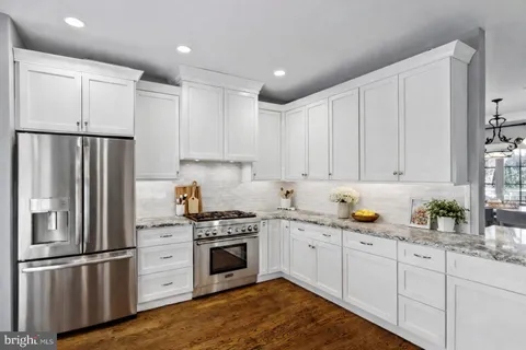 $1,650,000 | 219 East Montgomery Avenue, Unit 6, Ardmore, PA 19003
