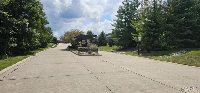 $84,900 | 3621 South Arbor Lake Drive, Edwardsville, IL 62025