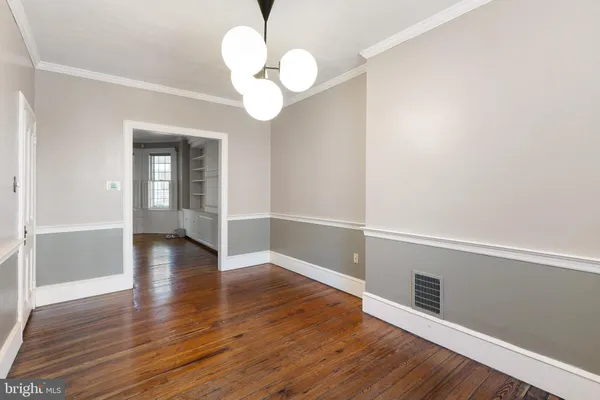 $2,400 | 1010 Trenton Place, Wilmington, DE 19801