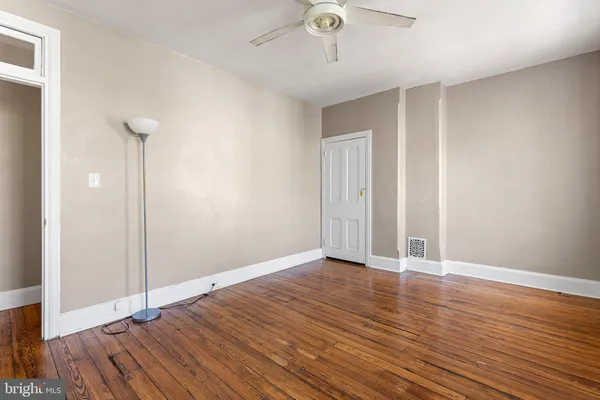 $2,400 | 1010 Trenton Place, Wilmington, DE 19801