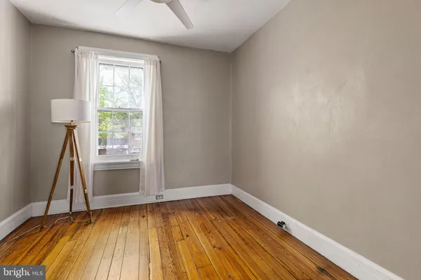 $2,400 | 1010 Trenton Place, Wilmington, DE 19801