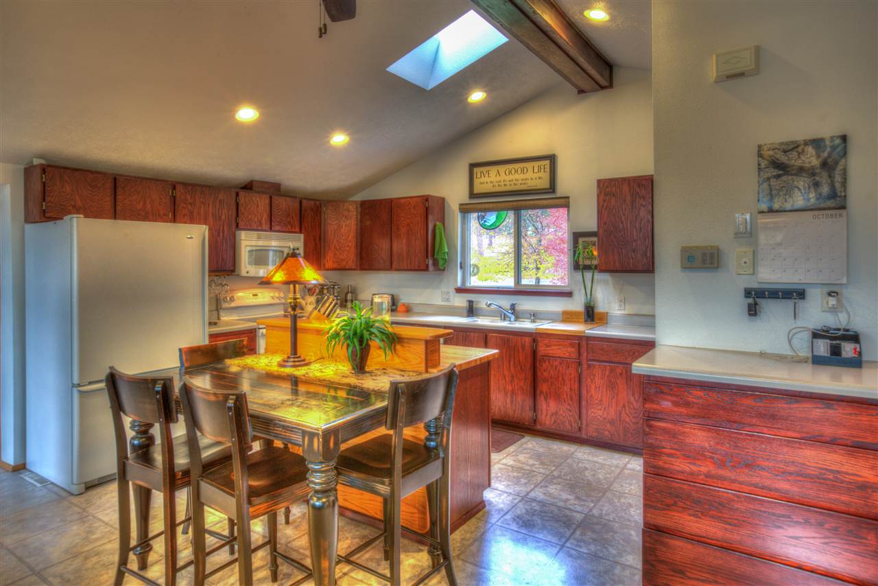 5656 Weaver Road Deer Park, WA 99006 - Photo 4 of 20 Gallery Image 4
