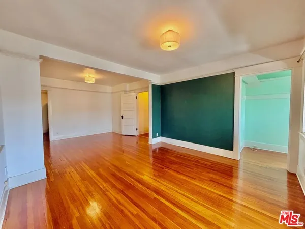 $2,895 | 1112 1/2 Echo Park Avenue, Los Angeles, CA 90026
