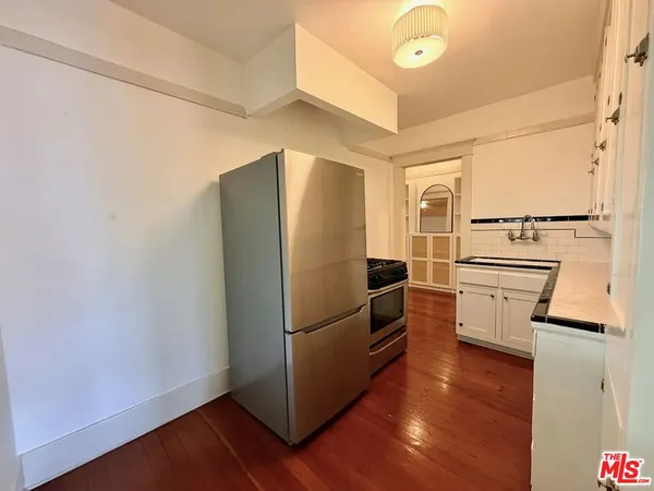 $2,895 | 1112 1/2 Echo Park Avenue, Los Angeles, CA 90026