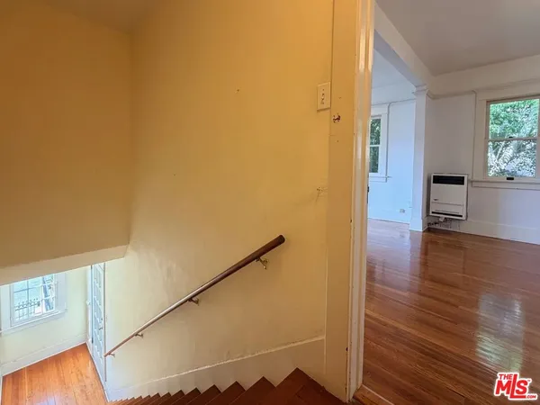 $2,895 | 1112 1/2 Echo Park Avenue, Los Angeles, CA 90026