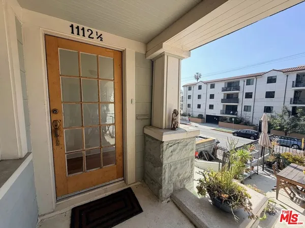 $2,895 | 1112 1/2 Echo Park Avenue, Los Angeles, CA 90026