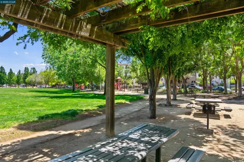 $859,000 | 3240 Maguire Way, Unit 401, Dublin, CA 94568