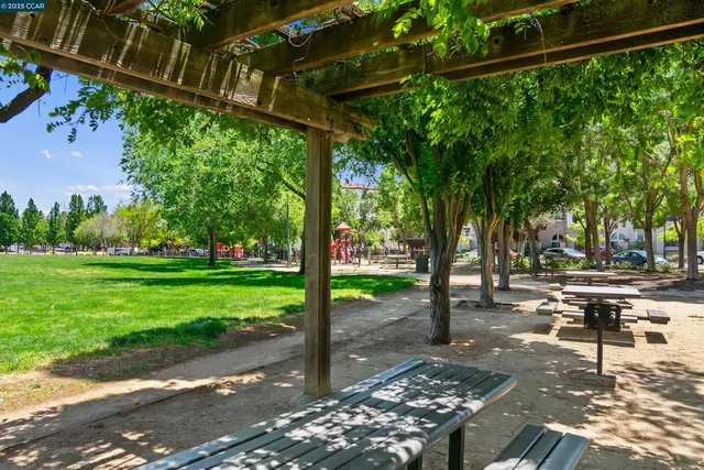 $859,000 | 3240 Maguire Way, Unit 401, Dublin, CA 94568