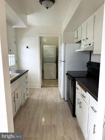 $1,400 | 19 Walnut Street, Unit B, Williamstown, NJ 08094