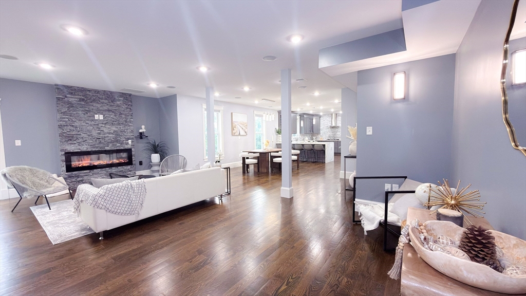 4 High St Terrace, Unit 2 Everett, MA 02149 - Photo 4 of 29