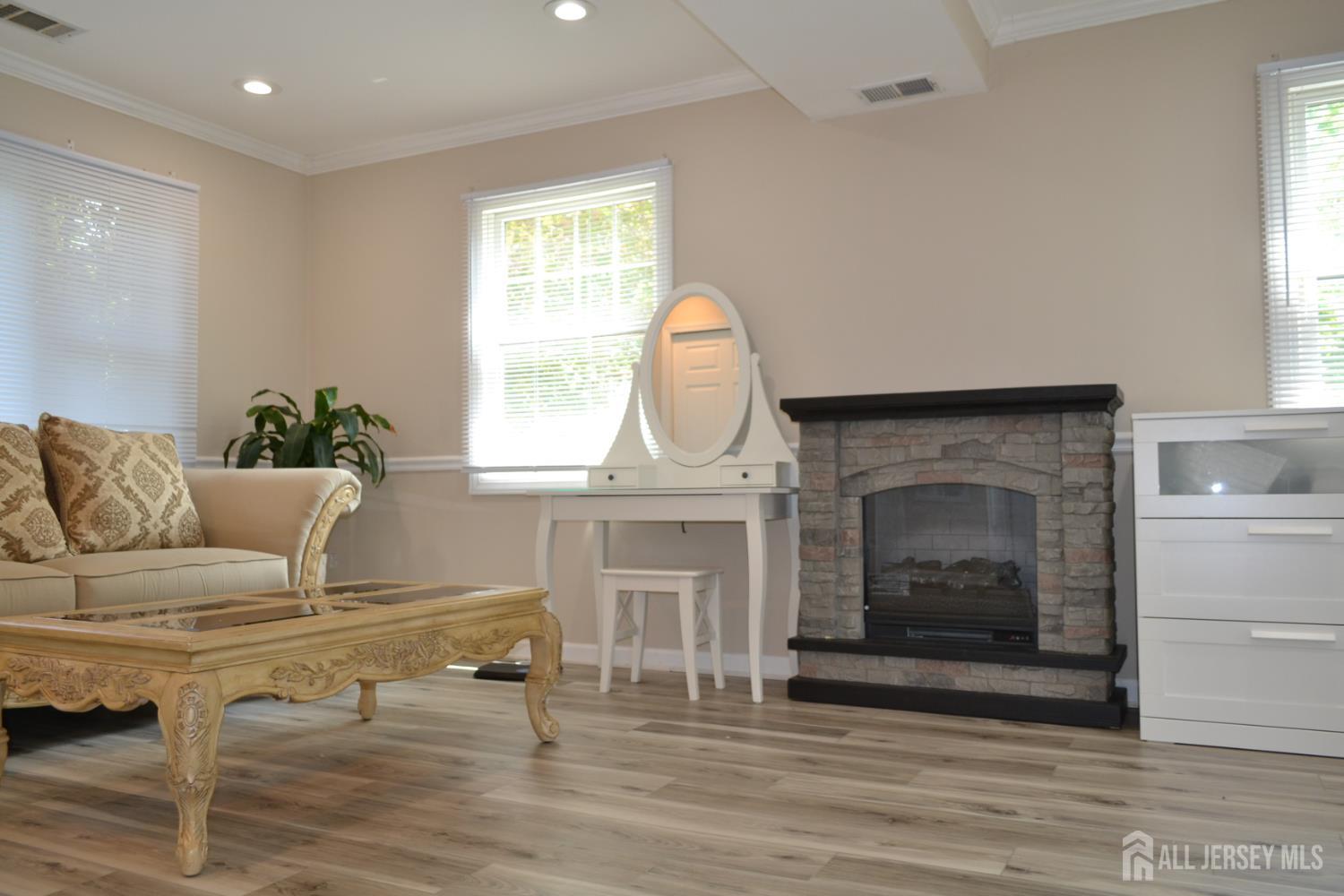 2 Albemarle Road East Brunswick, NJ 08816 - Photo 18 of 24