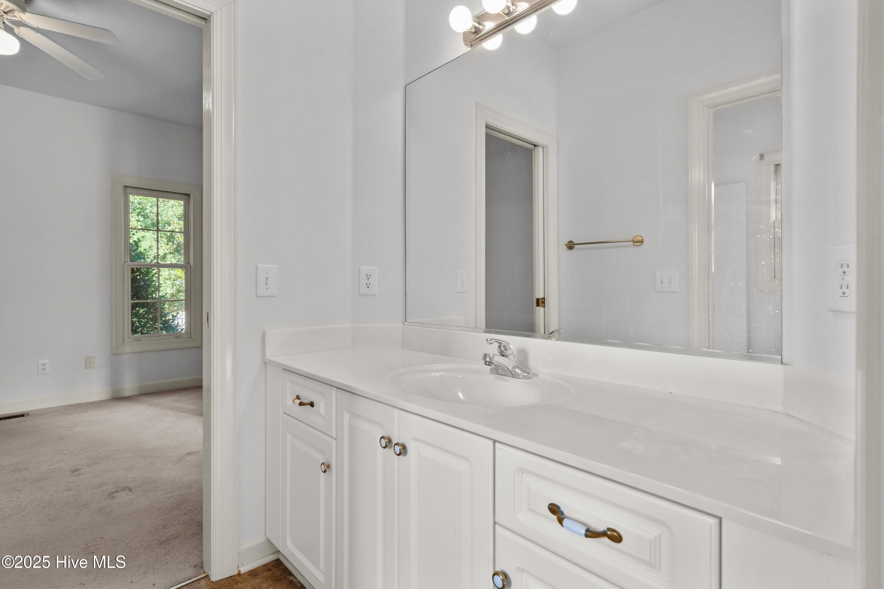 65 Idlewild Road Pinehurst, NC 28374 - Photo 29 of 45 29FullBath