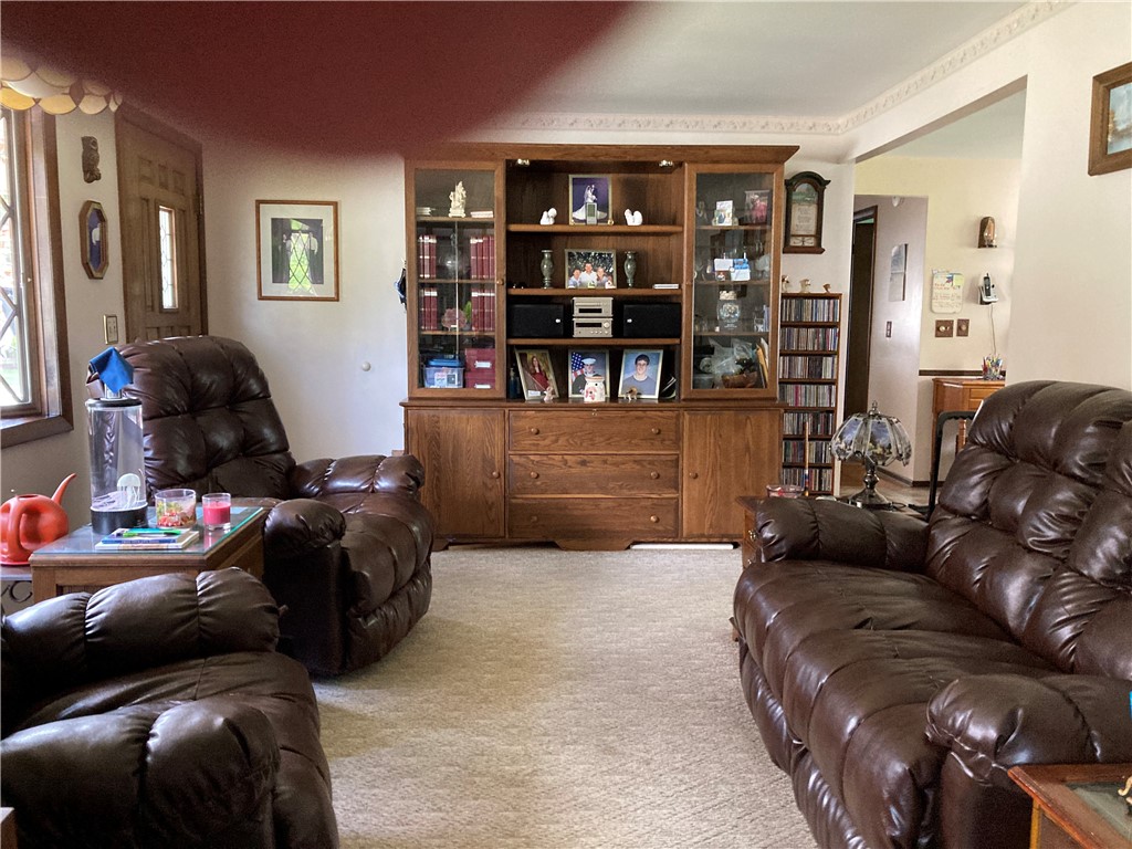 184 Bayberry Road Woonsocket, RI 02895 - Photo 8 of 17