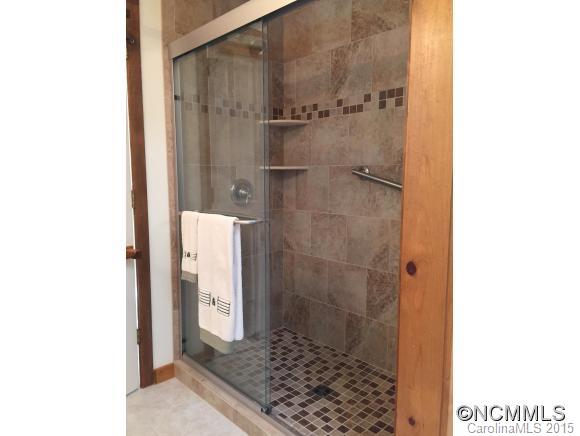 152 Thunder Road Brevard, NC 28712 - Photo 18 of 21 Gallery Image 18