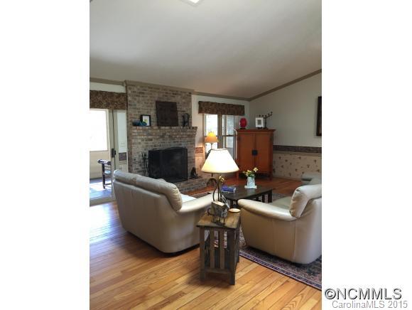 152 Thunder Road Brevard, NC 28712 - Photo 5 of 21 Gallery Image 5