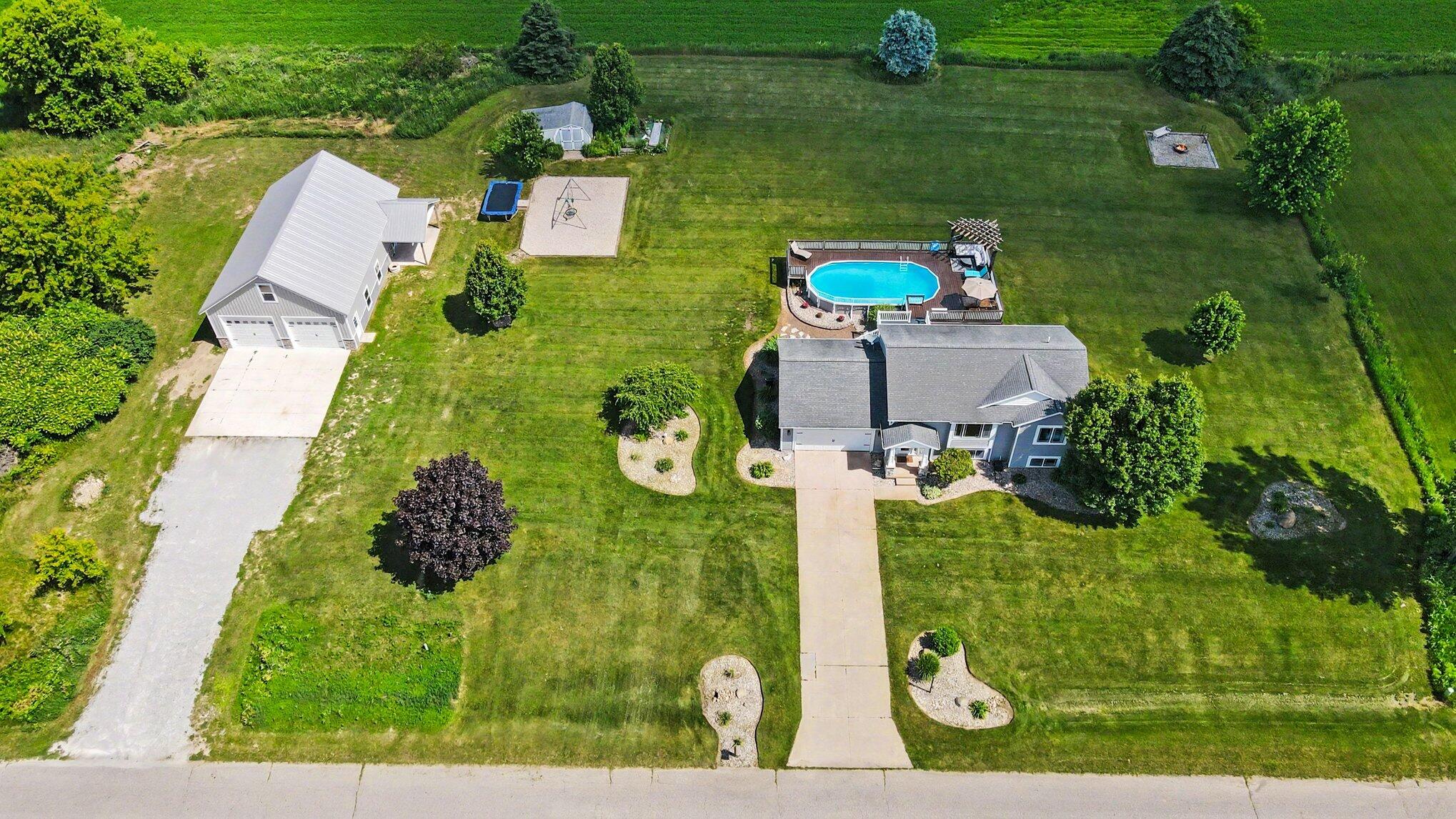 4913 Daisy Way Fremont, MI 49412 - Photo 32 of 48 047_file_3967