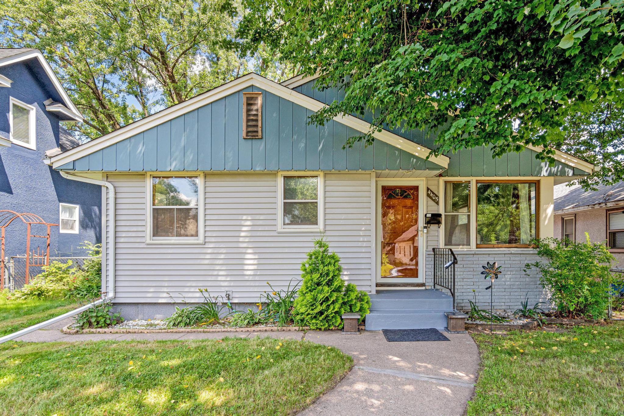 4405 6th St Northeast  