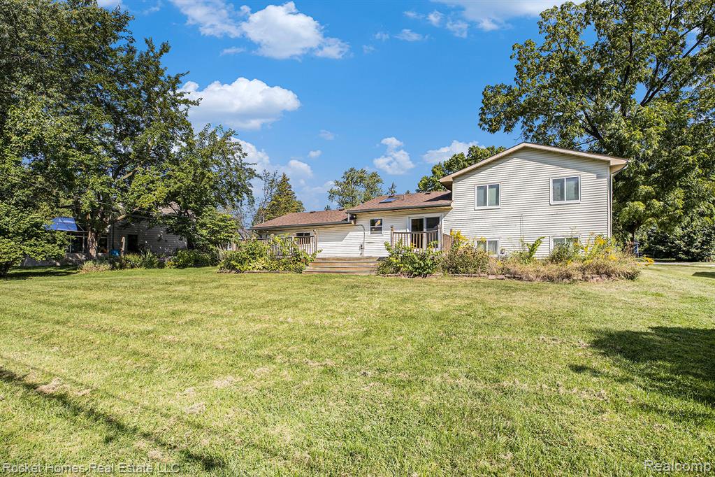 1815 Ruby Avenue Rochester Hills, MI 48309 - Photo 29 of 34
