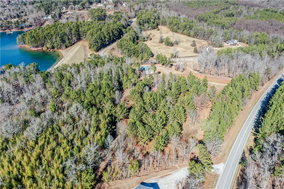 510-590 Brooks Way Seneca, SC 29672 - Photo 2 of 14