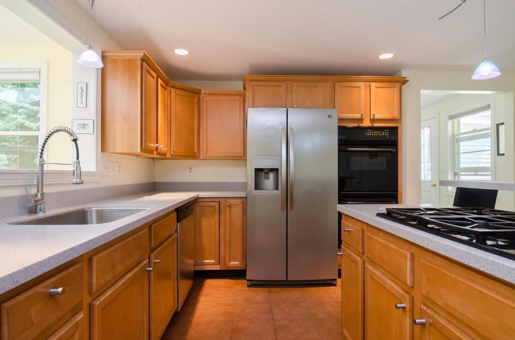 4 Timber Ridge Road Freeport, ME 04032 - Photo 5 of 35 Photo