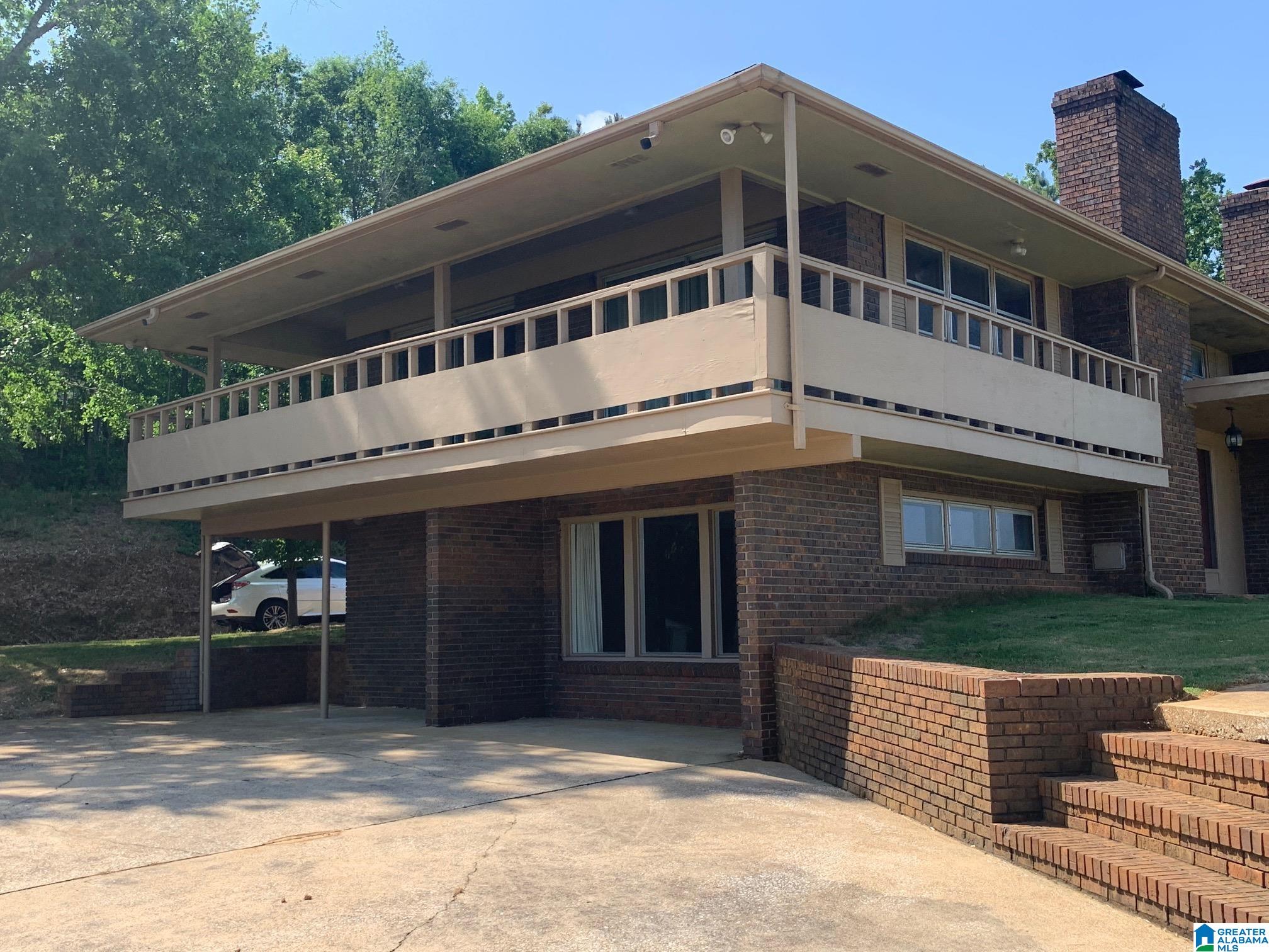 102 Beverly Road Anniston, AL 36206 - Photo 2 of 35