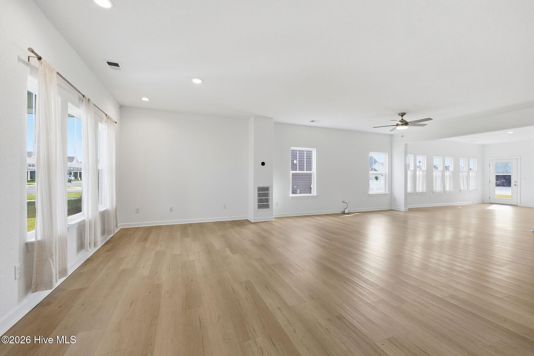 208 Ryker Road East Moyock, NC 27958 - Photo 4 of 43