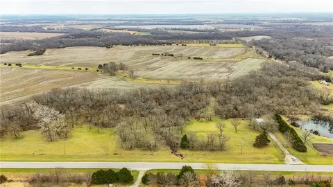 $100,000 | 4745 Highway 33, Wellsville, KS 66092