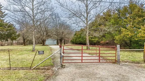 $100,000 | 4745 Highway 33, Wellsville, KS 66092