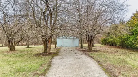 $100,000 | 4745 Highway 33, Wellsville, KS 66092