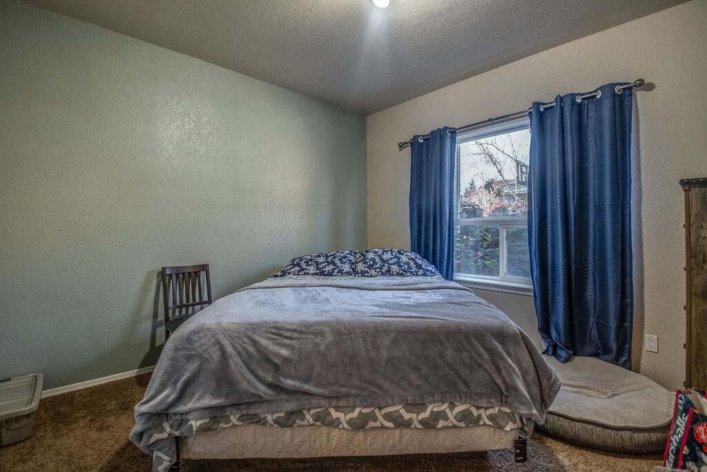 135 Ridgecrest Drive Klamath Falls, OR 97601 - Photo 18 of 39 135ridgecrest-18