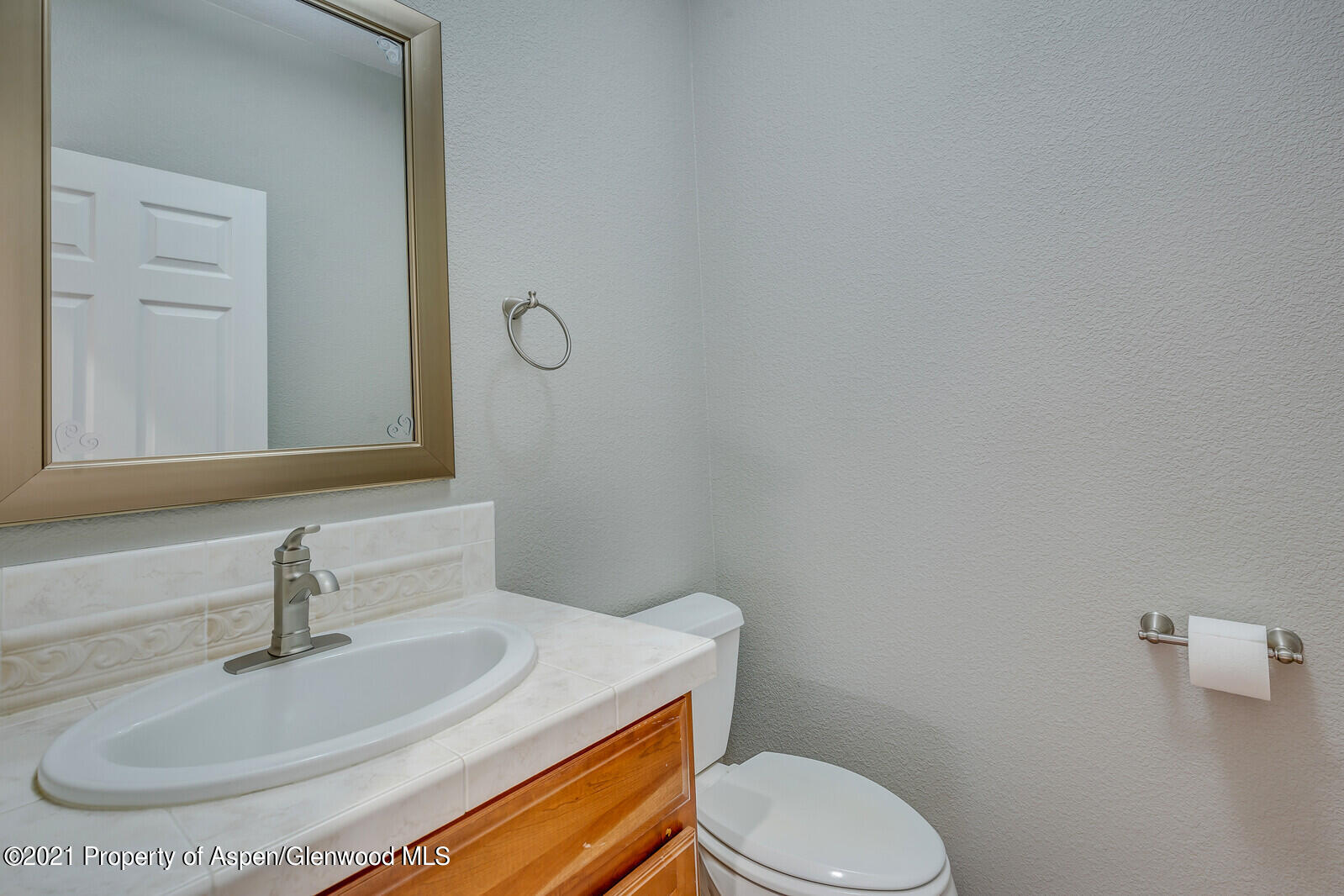 40 East Ridge Court Parachute, CO 81635 - Photo 18 of 24 18_40_E_Ridge018_mls