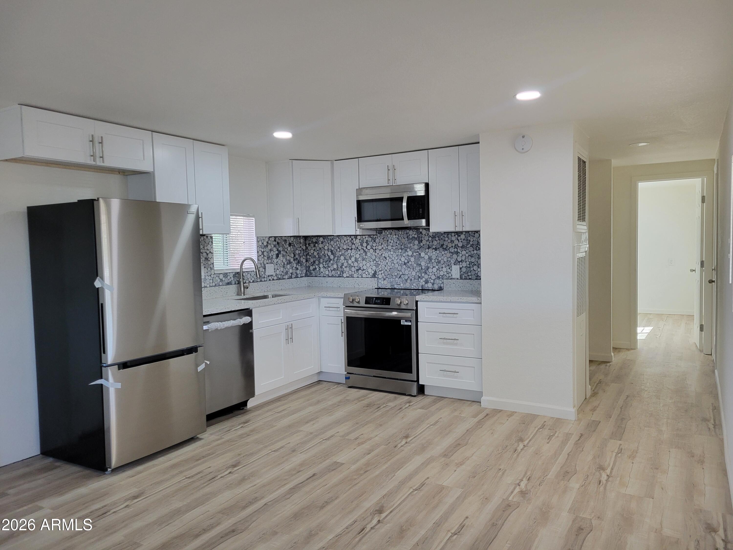 18026 North Cave Creek Road, Unit 1 Phoenix, AZ 85032 - Photo 3 of 14 1000131548