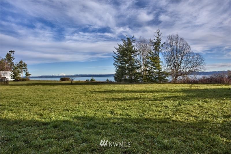 2440 East Marrowstone Road Nordland, WA 98358 - Photo 3 of 11 Gallery Image 3