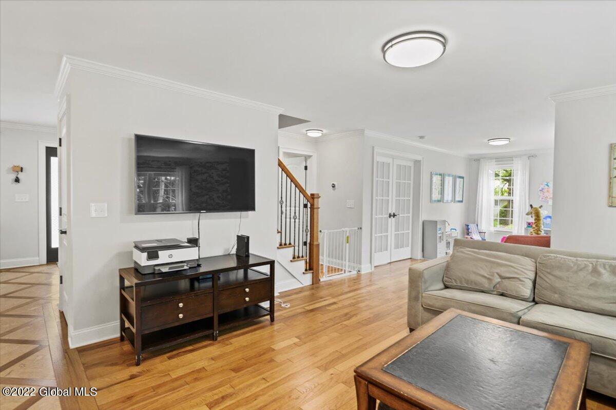 30 Swatling Road Colonie, NY 12110 - Photo 12 of 54 09-FJD_5374
