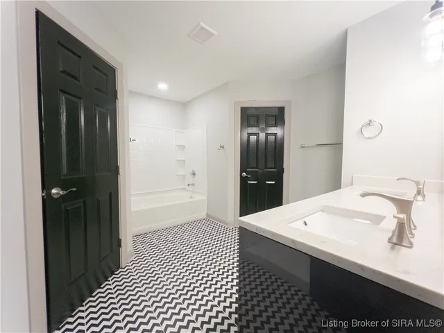 $399,900 | 717 Linden Street, New Albany, IN 47150