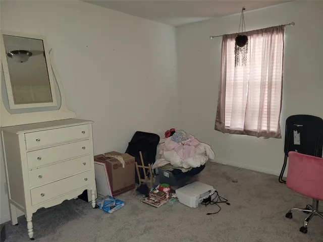 $295,000 | 107 Gemsbok Road, Hutto, TX 78634