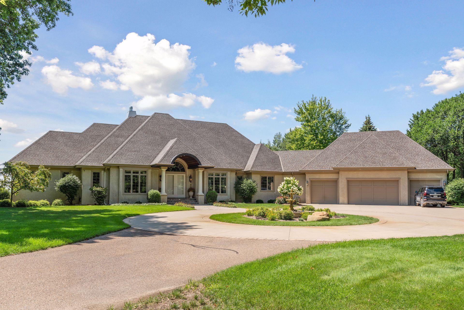 10020 Dell Road Eden Prairie, MN 55347 - Photo 3 of 85 Gallery Image 3