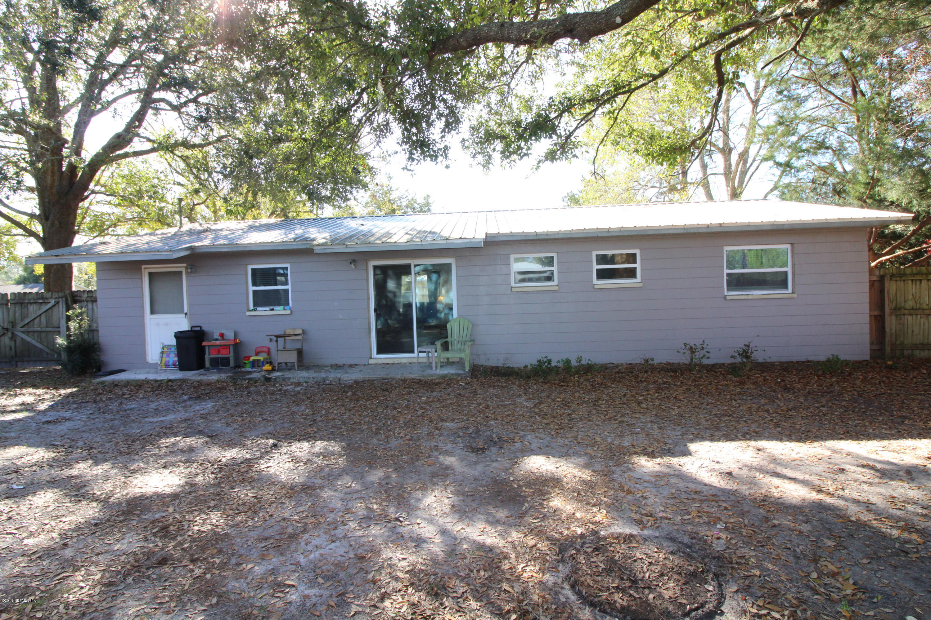 527 Southwest 13th Street Lake Butler, FL 32054 - Photo 3 of 14 Back
