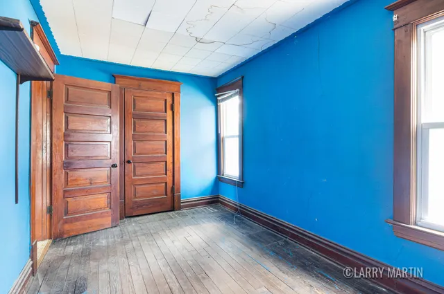 $180,000 | 2338 Lee Street Southwest, Wyoming, MI 49519