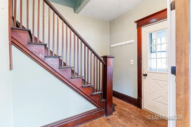 $180,000 | 2338 Lee Street Southwest, Wyoming, MI 49519