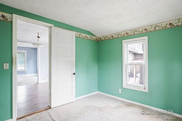 $180,000 | 2338 Lee Street Southwest, Wyoming, MI 49519