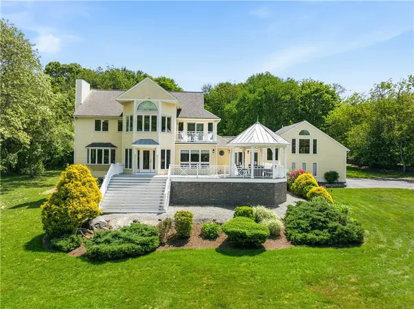 $1,875,000 | 38 Gondola Avenue, Jamestown, RI 02835