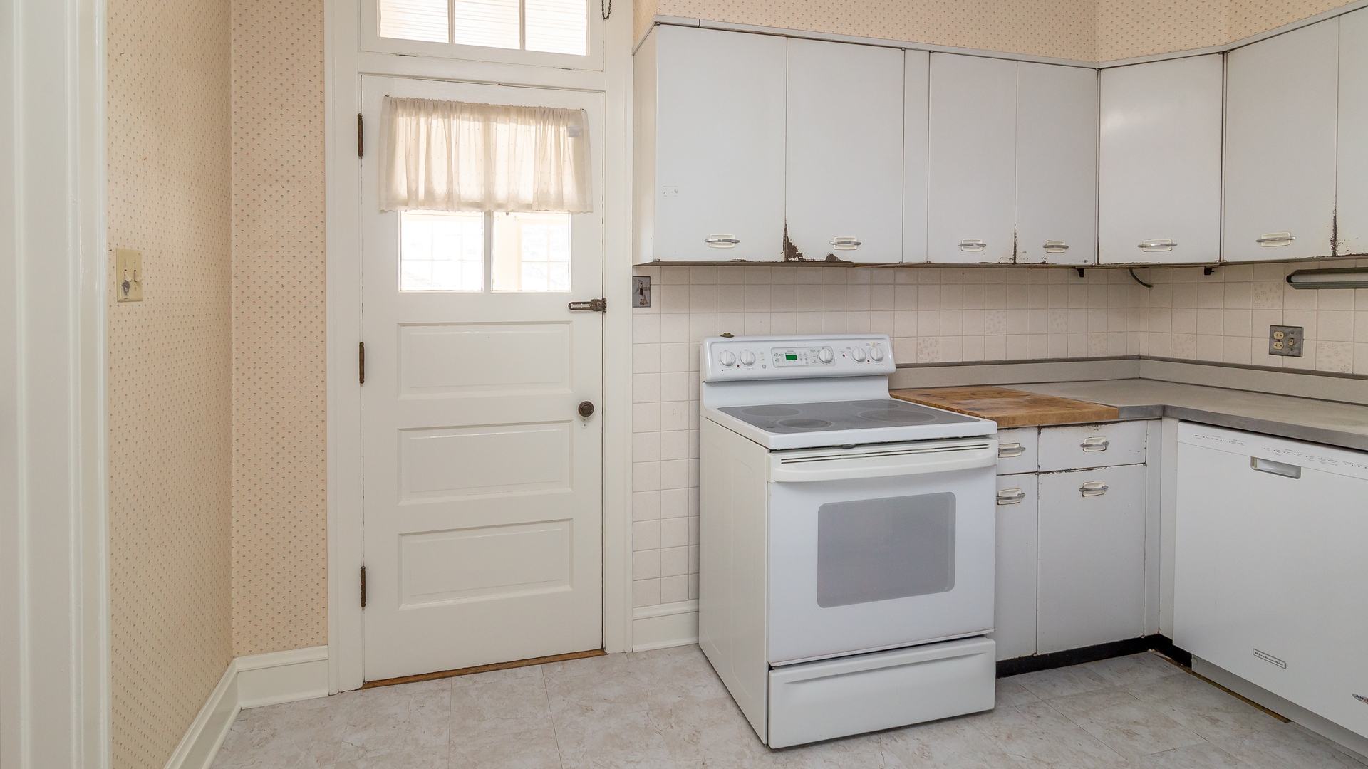 2210 Forestview Road Evanston, IL 60201 - Photo 10 of 28 Gallery Image 10