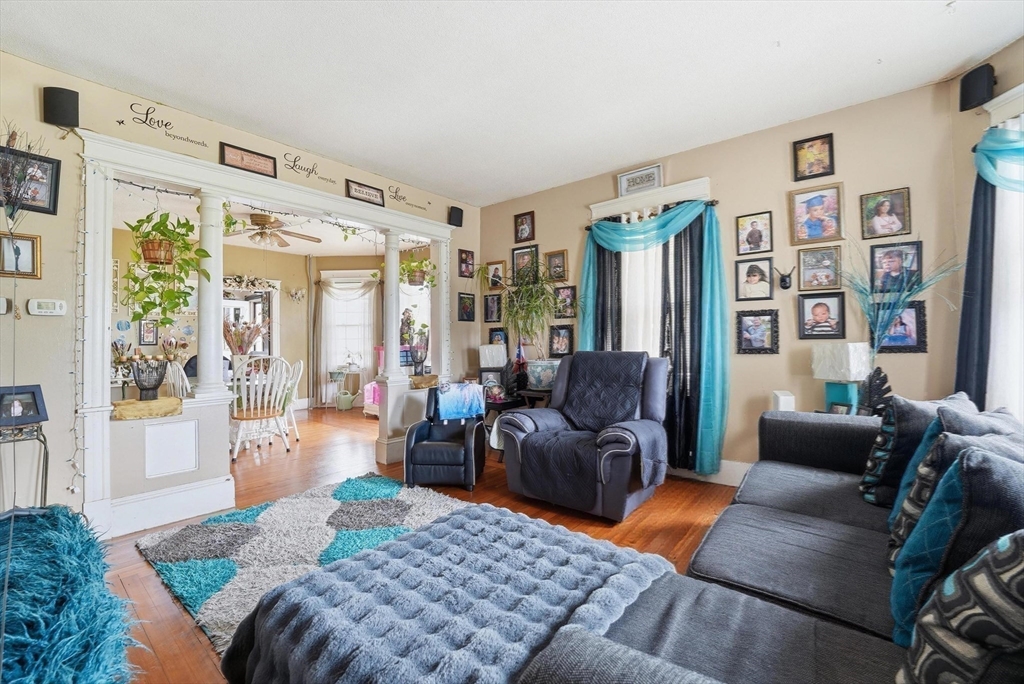 42 Berkshire Street Springfield, MA 01151 - Photo 18 of 36