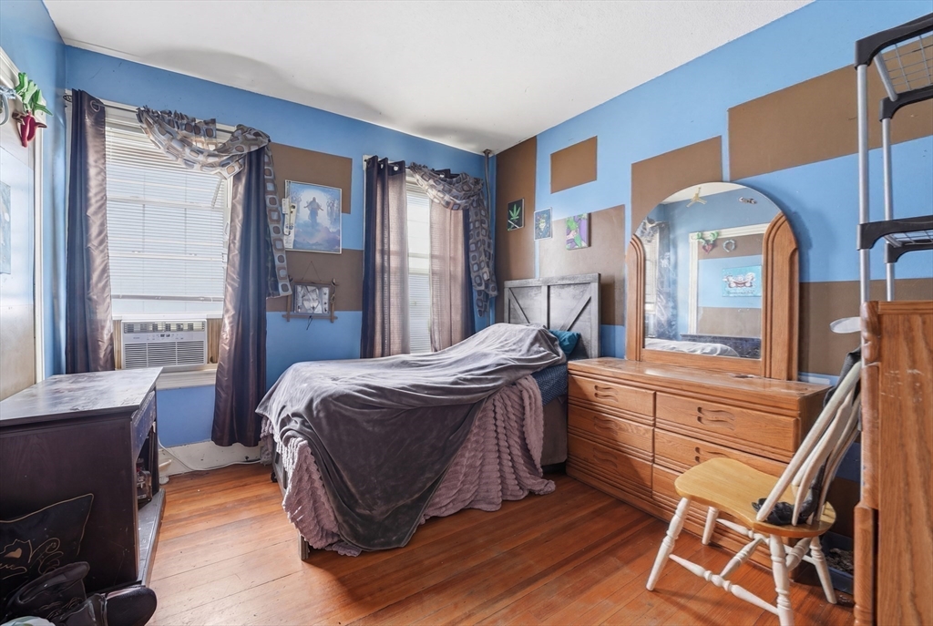 42 Berkshire Street Springfield, MA 01151 - Photo 21 of 36