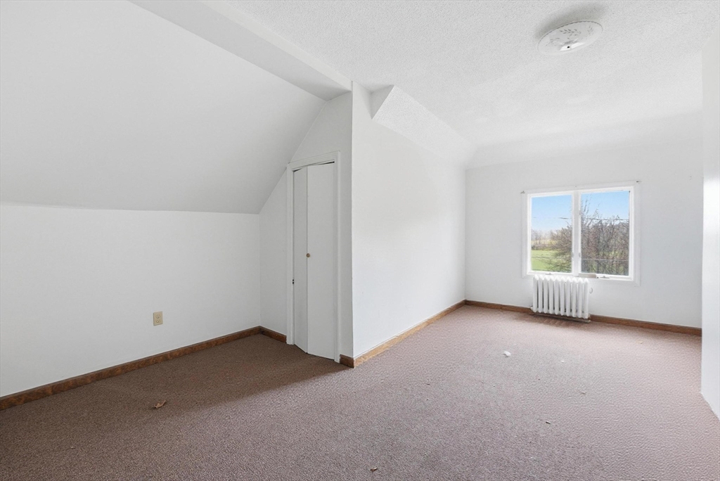 42 Berkshire Street Springfield, MA 01151 - Photo 26 of 36